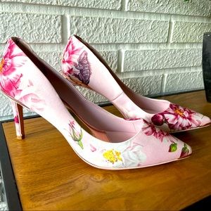 Ted Baker London Pump